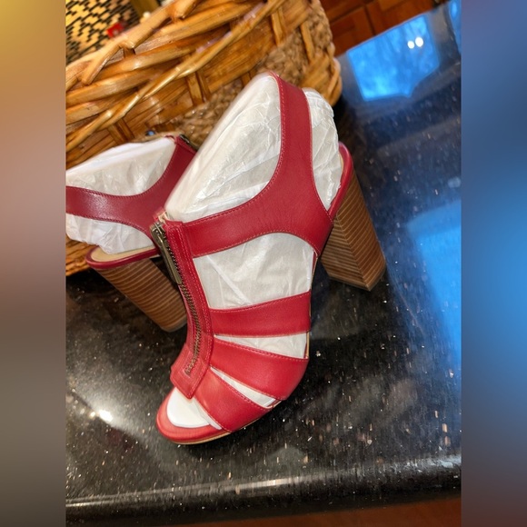 NWT Michael Kors heeled sandals sexy red - Picture 11 of 15